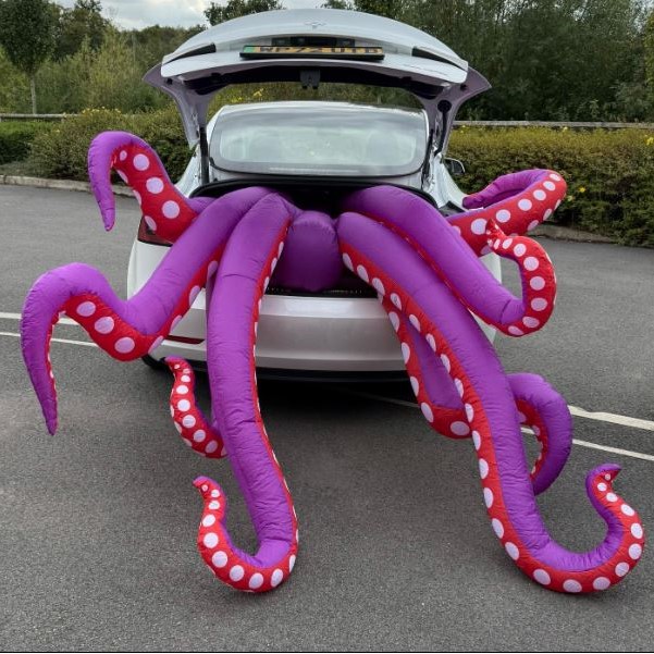 Aufblasbare Oktopus-Tentakel